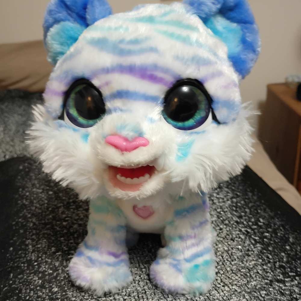 Plush Furreal Sabertooth Kitty White, Blue & Purple
